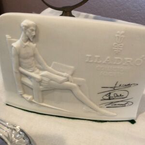 Lladro Collectors Society “Man With Book And Sword.”